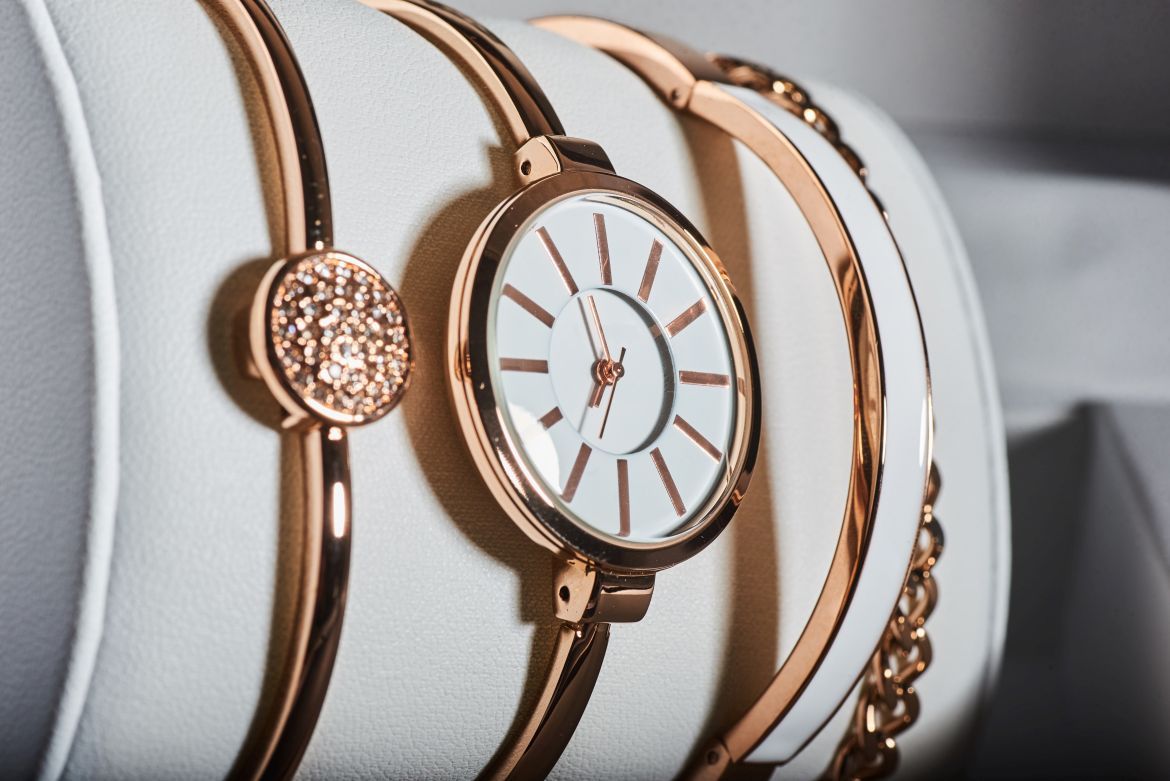 Które zegarki wpisują się w biżuteryjne trendy 2022 roku?